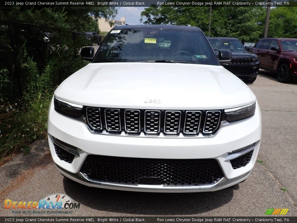 2023 Jeep Grand Cherokee Summit Reserve 4WD Bright White / Global Black Photo #7