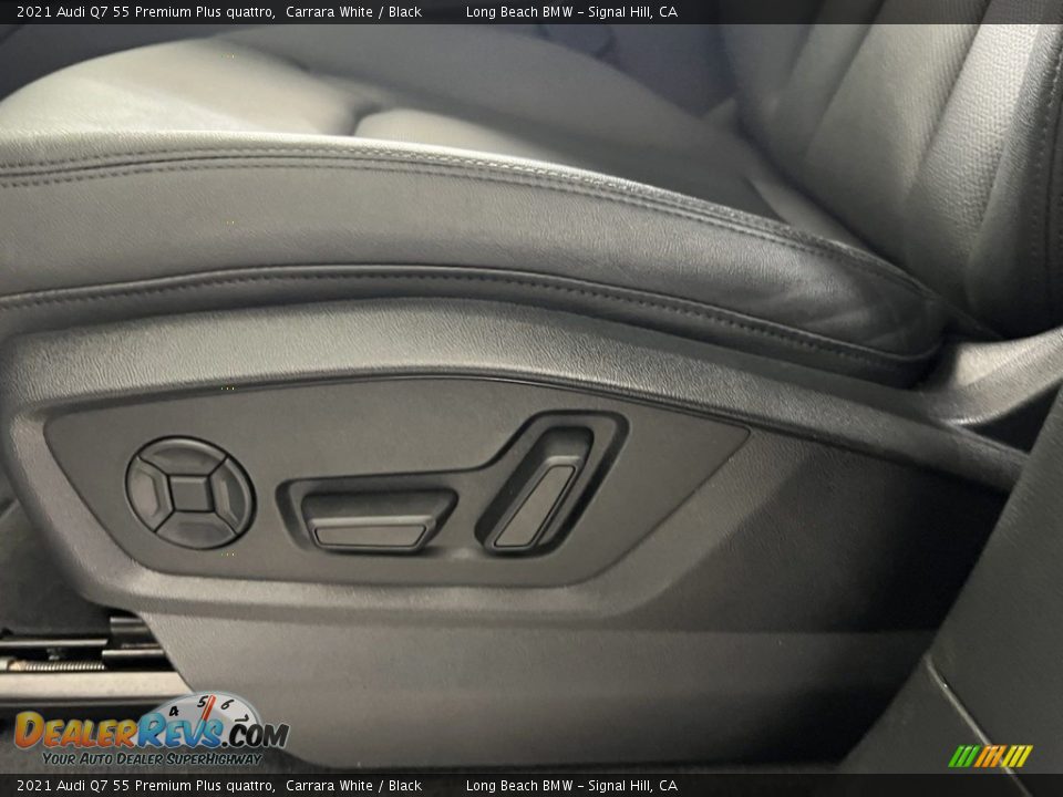 Front Seat of 2021 Audi Q7 55 Premium Plus quattro Photo #26