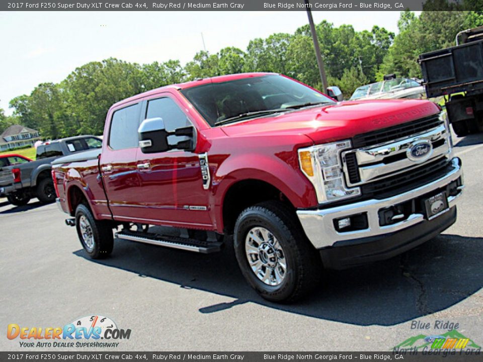 2017 Ford F250 Super Duty XLT Crew Cab 4x4 Ruby Red / Medium Earth Gray Photo #29