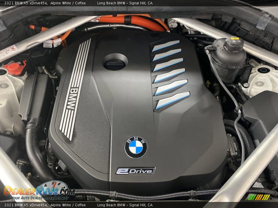 2021 BMW X5 xDrive45e Alpine White / Coffee Photo #11