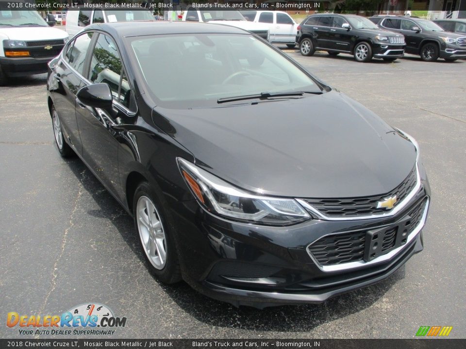 2018 Chevrolet Cruze LT Mosaic Black Metallic / Jet Black Photo #5