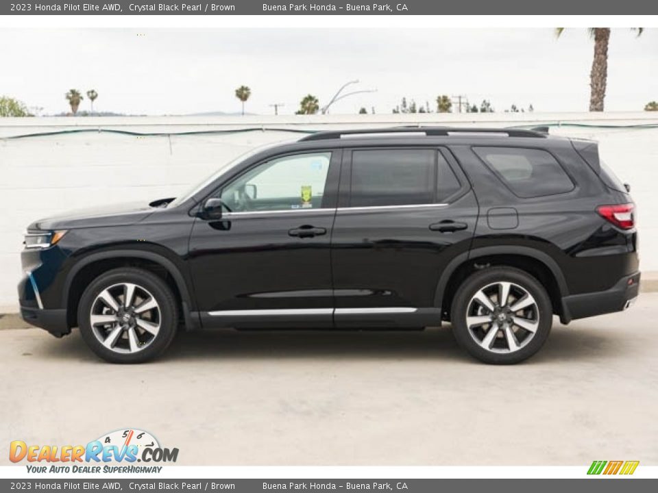 2023 Honda Pilot Elite AWD Crystal Black Pearl / Brown Photo #4