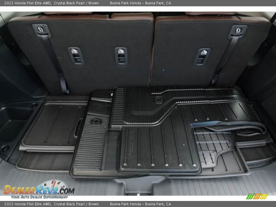 2023 Honda Pilot Elite AWD Crystal Black Pearl / Brown Photo #36