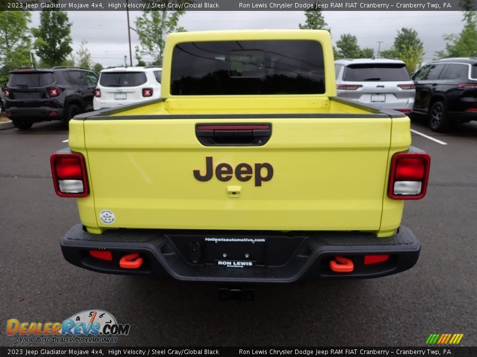 2023 Jeep Gladiator Mojave 4x4 High Velocity / Steel Gray/Global Black Photo #4