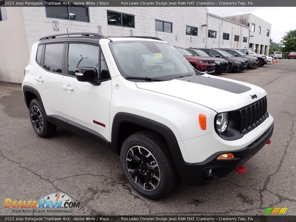 Front 3/4 View of 2023 Jeep Renegade Trailhawk 4x4 Photo #7