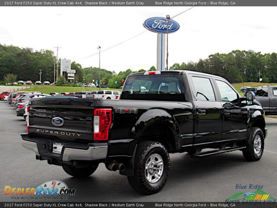 2017 Ford F250 Super Duty XL Crew Cab 4x4 Shadow Black / Medium Earth Gray Photo #5