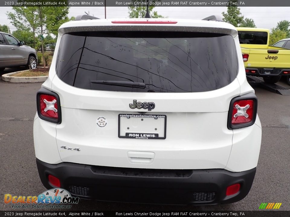 2023 Jeep Renegade Latitude 4x4 Alpine White / Black Photo #4