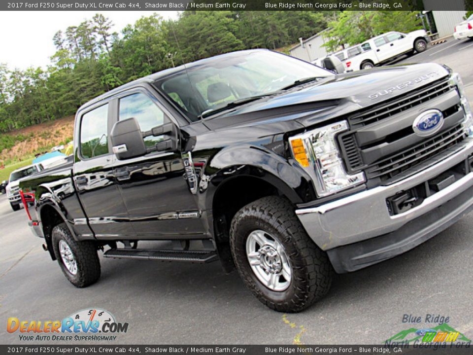 2017 Ford F250 Super Duty XL Crew Cab 4x4 Shadow Black / Medium Earth Gray Photo #26