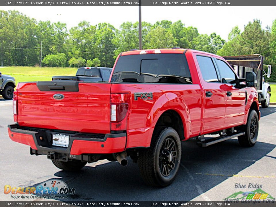 2022 Ford F250 Super Duty XLT Crew Cab 4x4 Race Red / Medium Earth Gray Photo #5