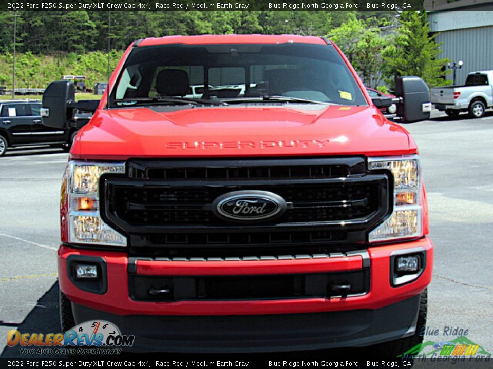 2022 Ford F250 Super Duty XLT Crew Cab 4x4 Race Red / Medium Earth Gray Photo #8