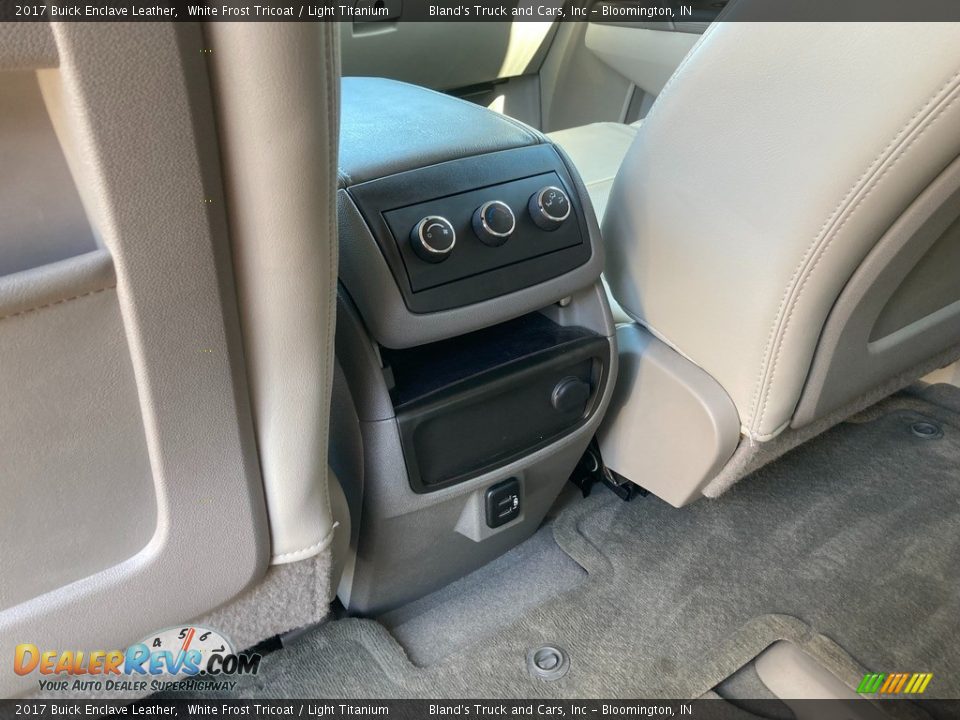 2017 Buick Enclave Leather White Frost Tricoat / Light Titanium Photo #20