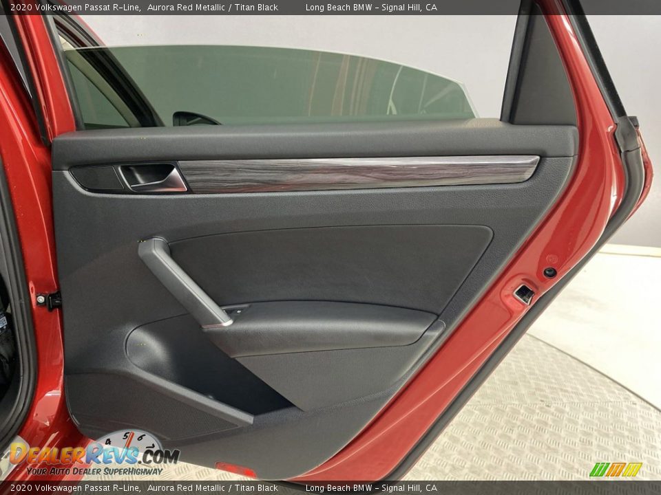 2020 Volkswagen Passat R-Line Aurora Red Metallic / Titan Black Photo #32