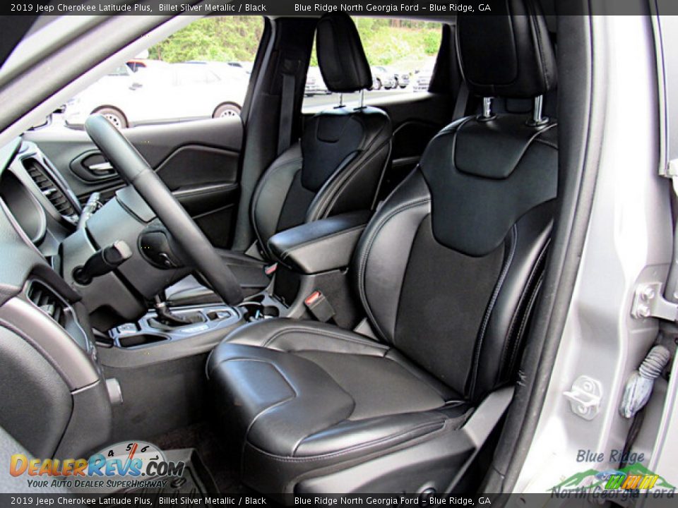 Front Seat of 2019 Jeep Cherokee Latitude Plus Photo #11