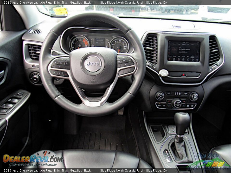 Dashboard of 2019 Jeep Cherokee Latitude Plus Photo #15