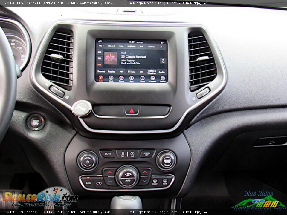 Controls of 2019 Jeep Cherokee Latitude Plus Photo #17