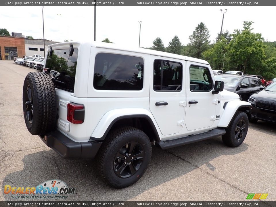 2023 Jeep Wrangler Unlimited Sahara Altitude 4x4 Bright White / Black Photo #5