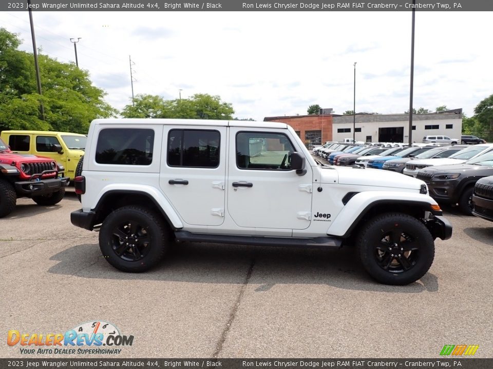 2023 Jeep Wrangler Unlimited Sahara Altitude 4x4 Bright White / Black Photo #6