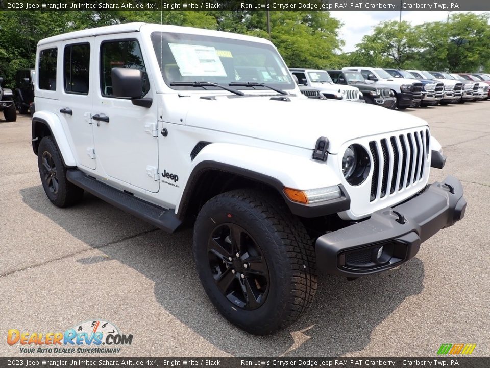 2023 Jeep Wrangler Unlimited Sahara Altitude 4x4 Bright White / Black Photo #7