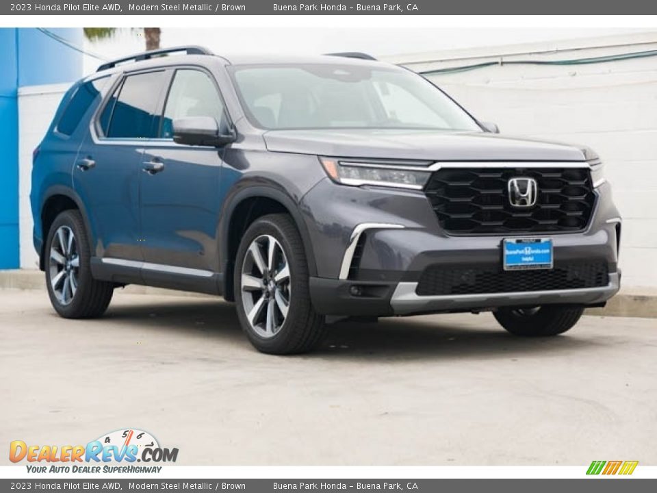 2023 Honda Pilot Elite AWD Modern Steel Metallic / Brown Photo #1