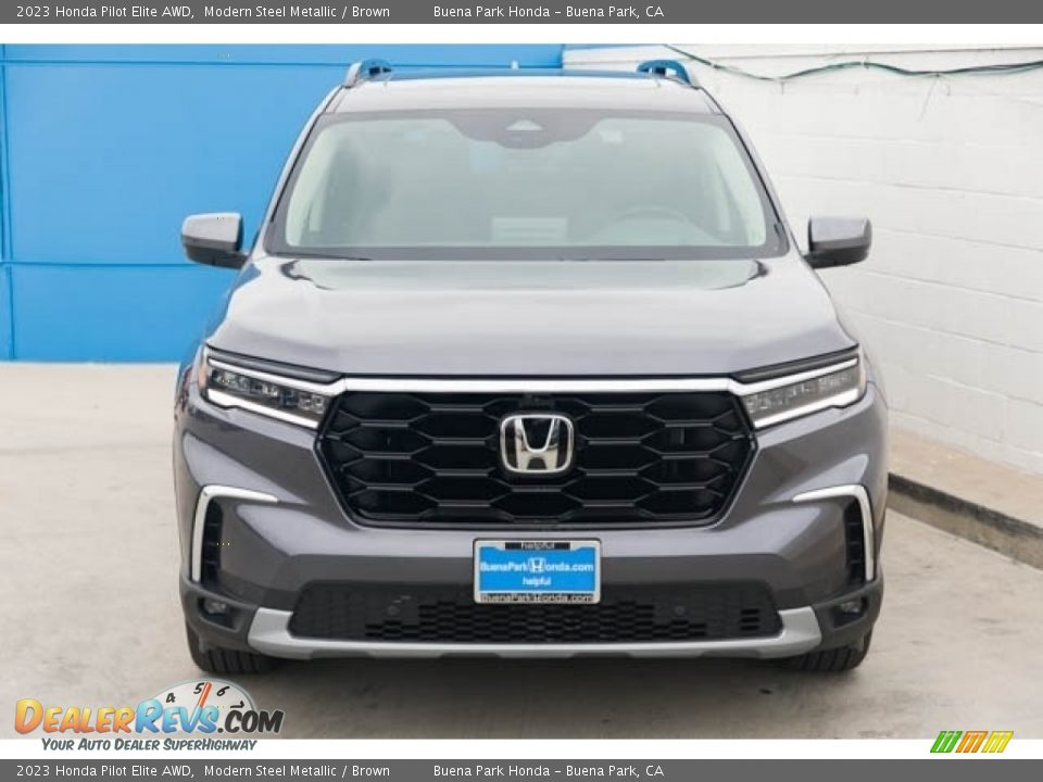 2023 Honda Pilot Elite AWD Modern Steel Metallic / Brown Photo #3