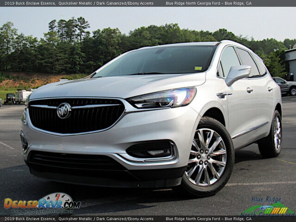 Front 3/4 View of 2019 Buick Enclave Essence Photo #1