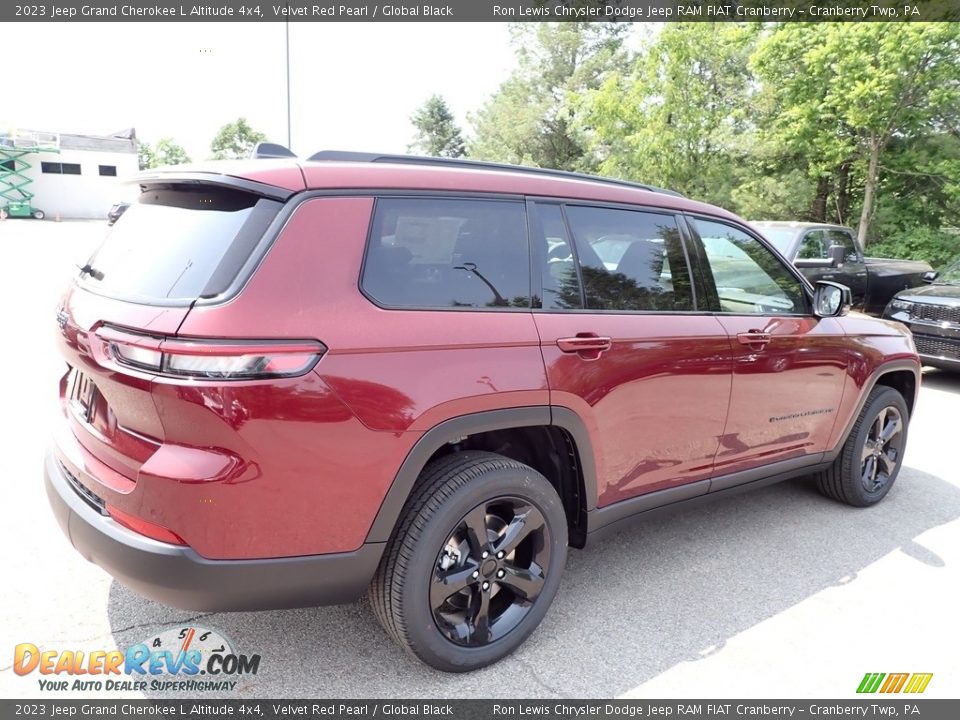 2023 Jeep Grand Cherokee L Altitude 4x4 Velvet Red Pearl / Global Black Photo #5