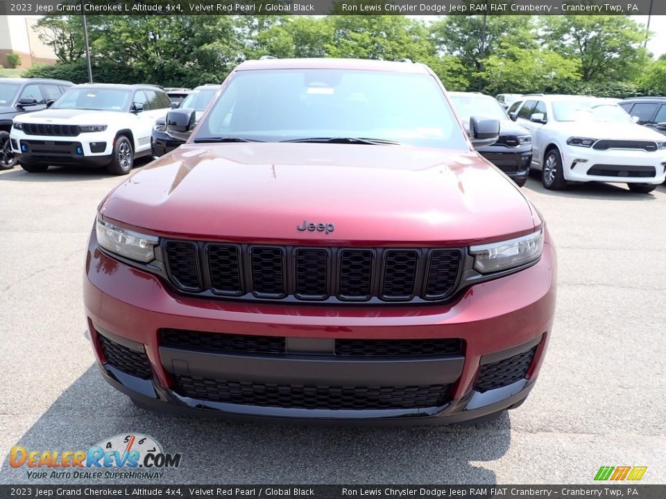 2023 Jeep Grand Cherokee L Altitude 4x4 Velvet Red Pearl / Global Black Photo #8