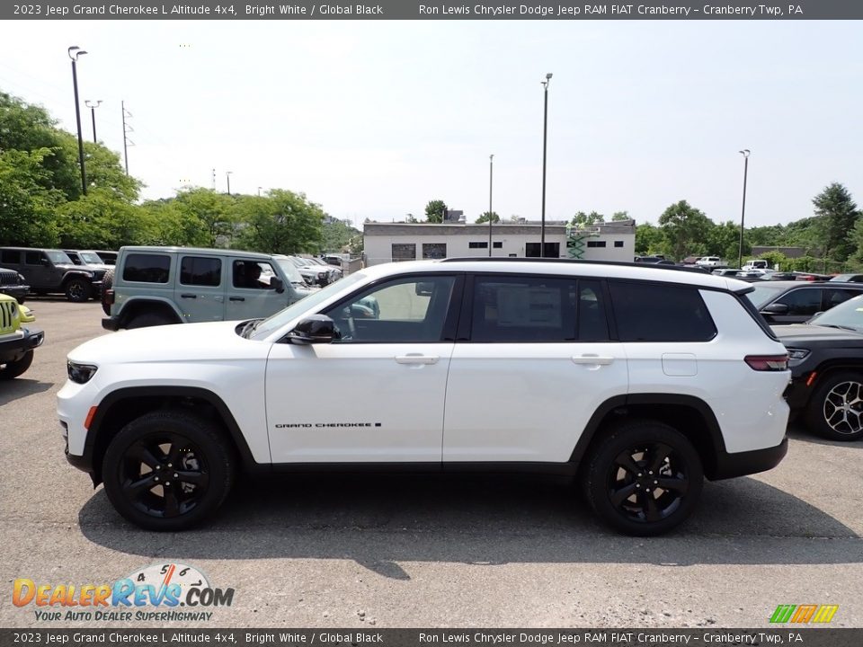 2023 Jeep Grand Cherokee L Altitude 4x4 Bright White / Global Black Photo #2