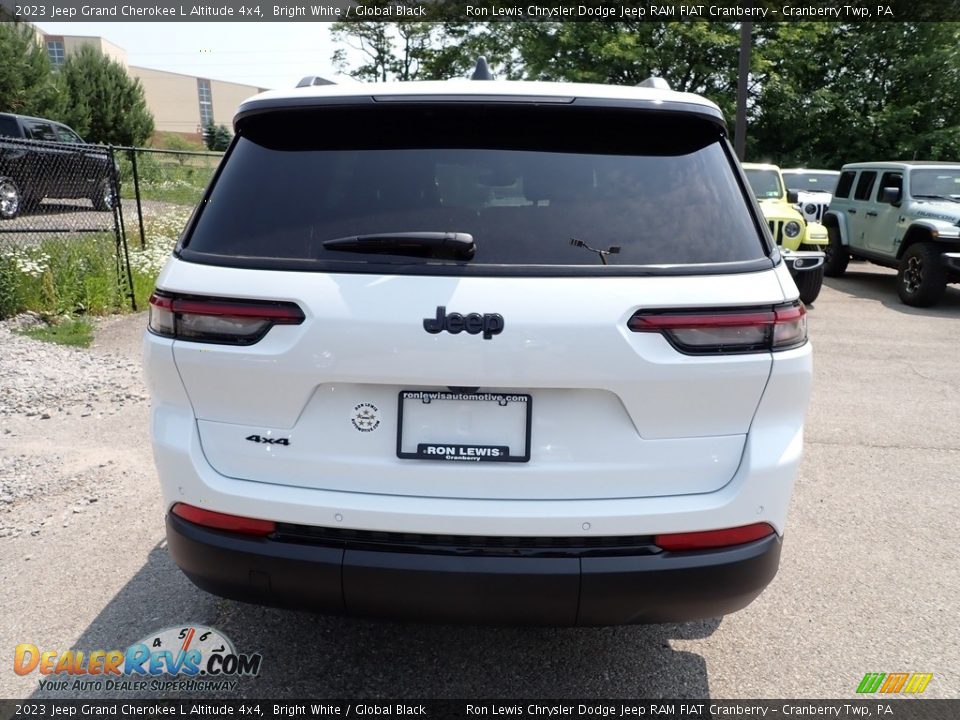 2023 Jeep Grand Cherokee L Altitude 4x4 Bright White / Global Black Photo #4