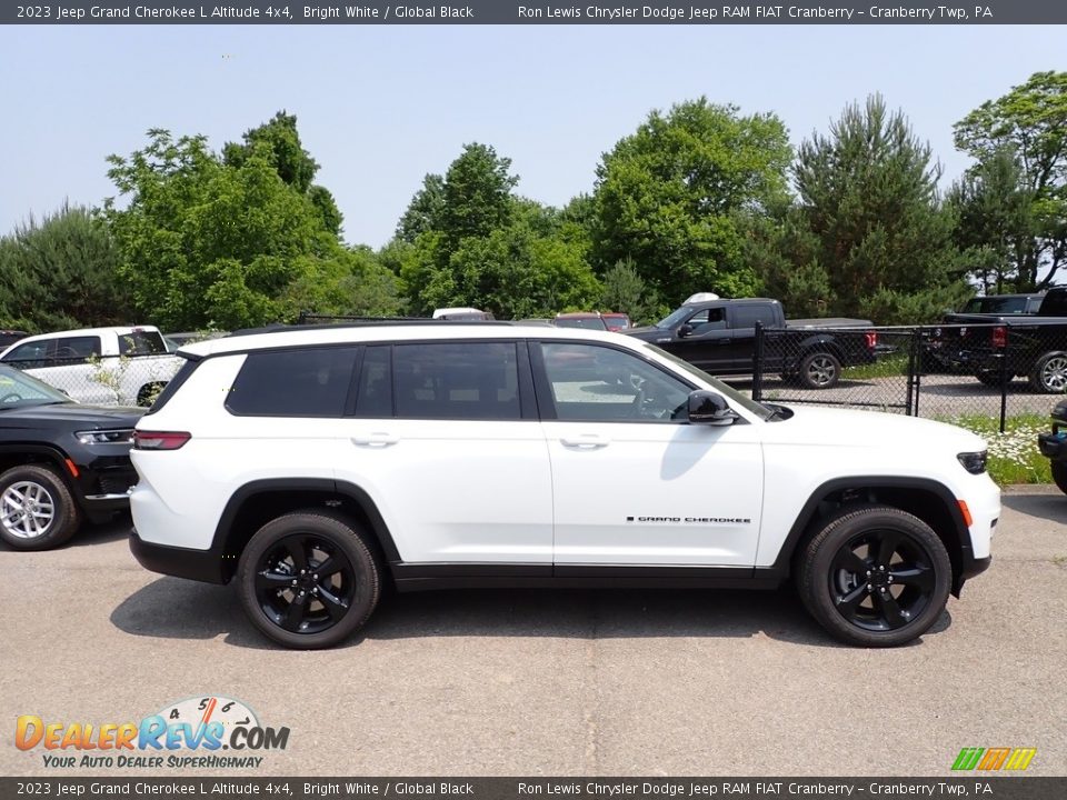 2023 Jeep Grand Cherokee L Altitude 4x4 Bright White / Global Black Photo #6