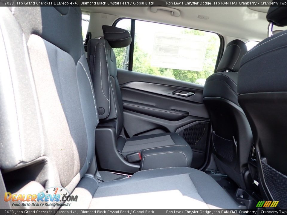 2023 Jeep Grand Cherokee L Laredo 4x4 Diamond Black Crystal Pearl / Global Black Photo #11