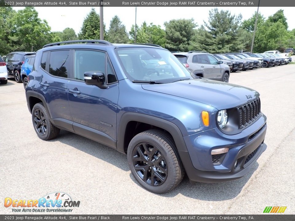 Front 3/4 View of 2023 Jeep Renegade Altitude 4x4 Photo #7