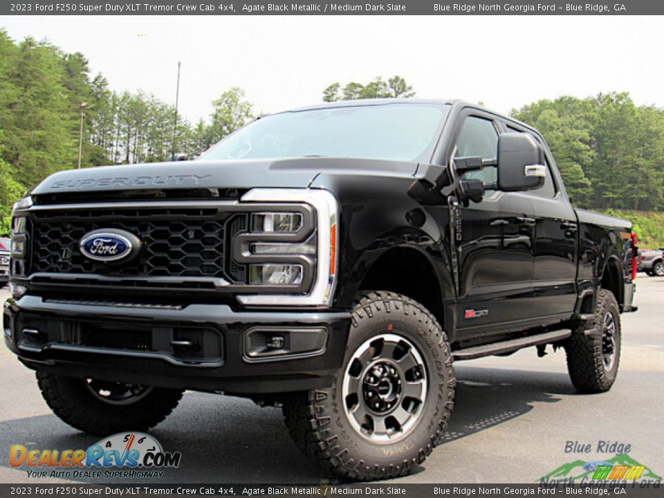 Front 3/4 View of 2023 Ford F250 Super Duty XLT Tremor Crew Cab 4x4 Photo #1