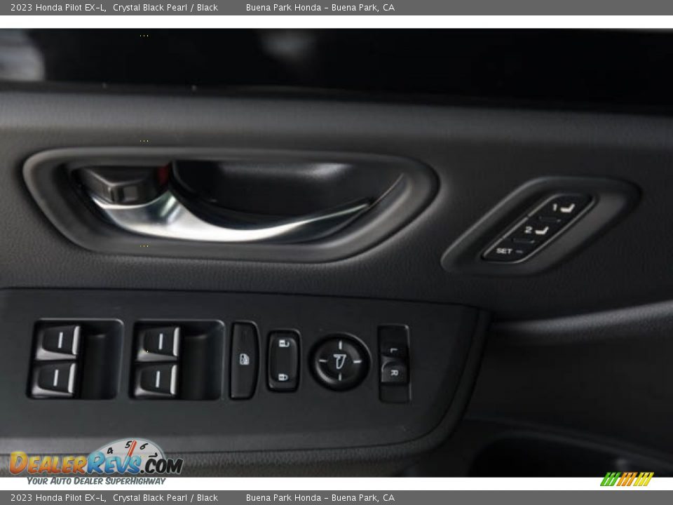 Door Panel of 2023 Honda Pilot EX-L Photo #33