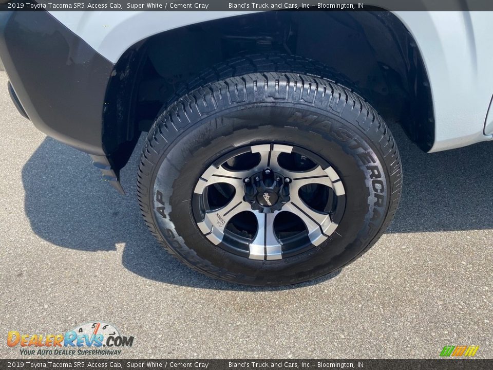 Custom Wheels of 2019 Toyota Tacoma SR5 Access Cab Photo #3