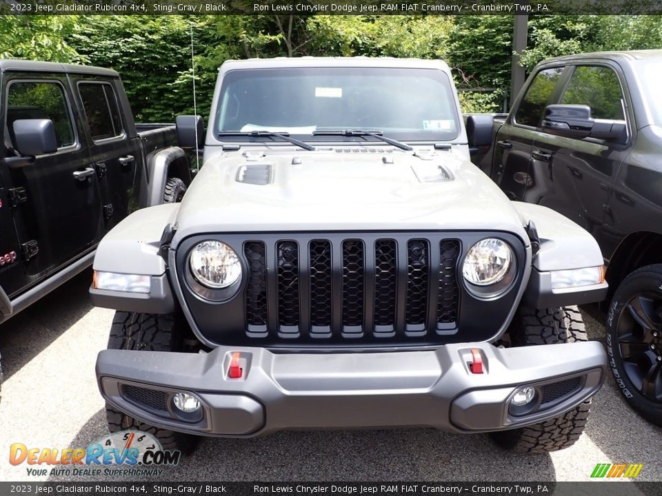 2023 Jeep Gladiator Rubicon 4x4 Sting-Gray / Black Photo #2