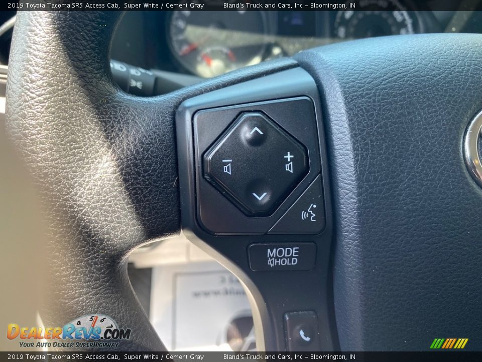 2019 Toyota Tacoma SR5 Access Cab Super White / Cement Gray Photo #18