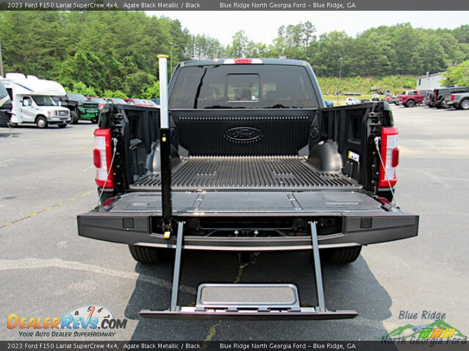 2023 Ford F150 Lariat SuperCrew 4x4 Agate Black Metallic / Black Photo #14