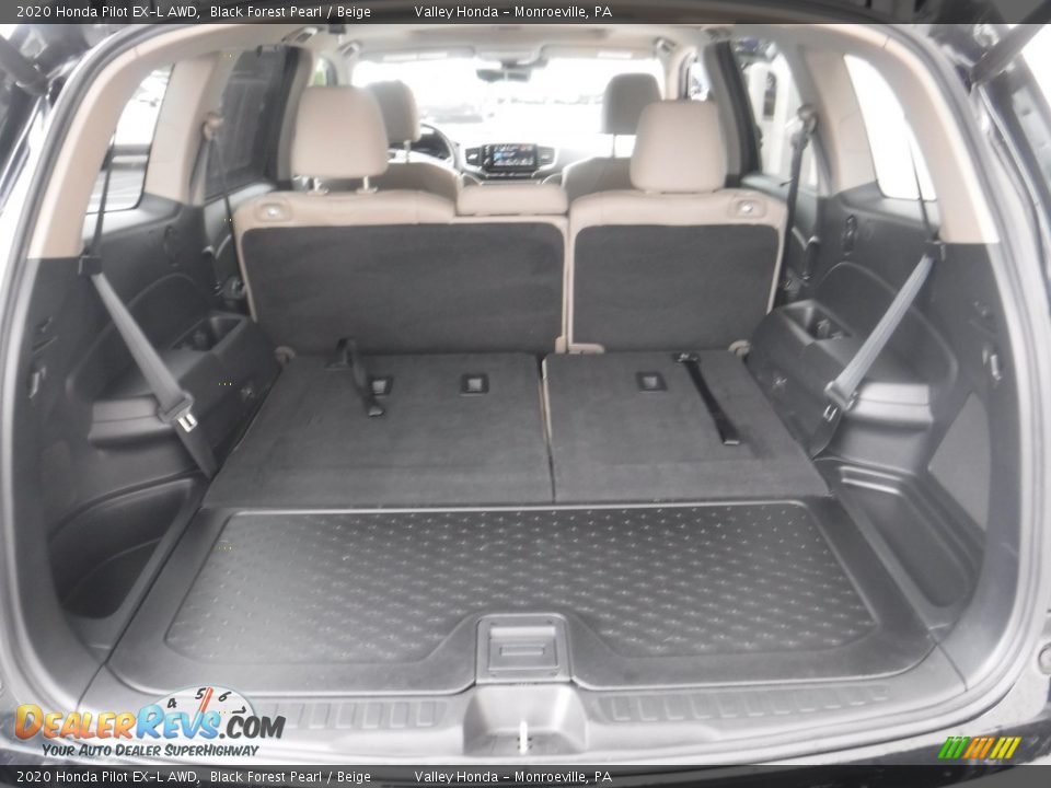 2020 Honda Pilot EX-L AWD Black Forest Pearl / Beige Photo #32