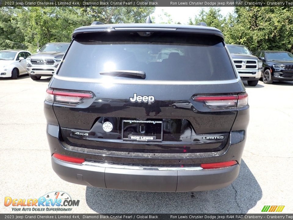 2023 Jeep Grand Cherokee L Limited 4x4 Diamond Black Crystal Pearl / Global Black Photo #4