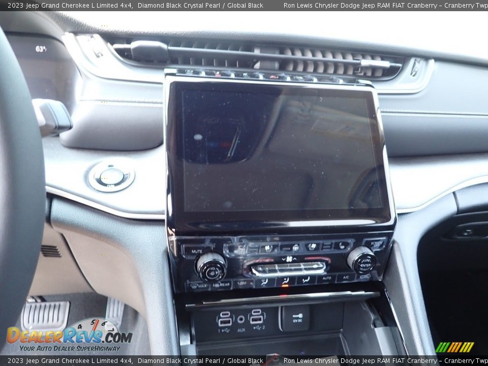 2023 Jeep Grand Cherokee L Limited 4x4 Diamond Black Crystal Pearl / Global Black Photo #18