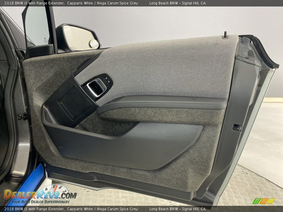 2018 BMW i3 with Range Extender Capparis White / Mega Carum Spice Grey Photo #31