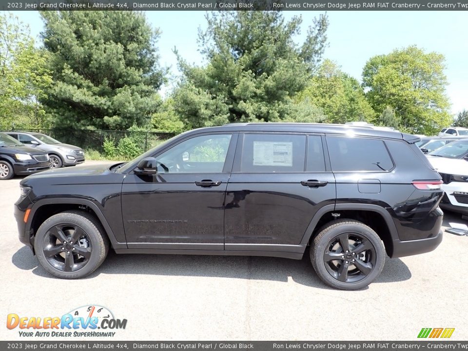 2023 Jeep Grand Cherokee L Altitude 4x4 Diamond Black Crystal Pearl / Global Black Photo #2