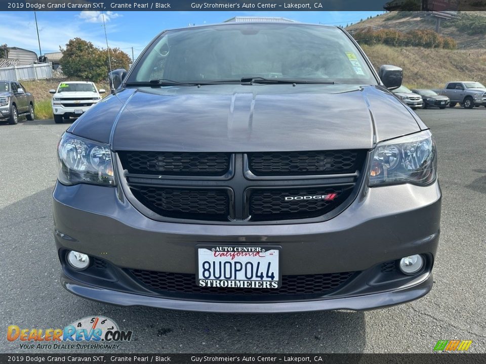 2019 Dodge Grand Caravan SXT Granite Pearl / Black Photo #2