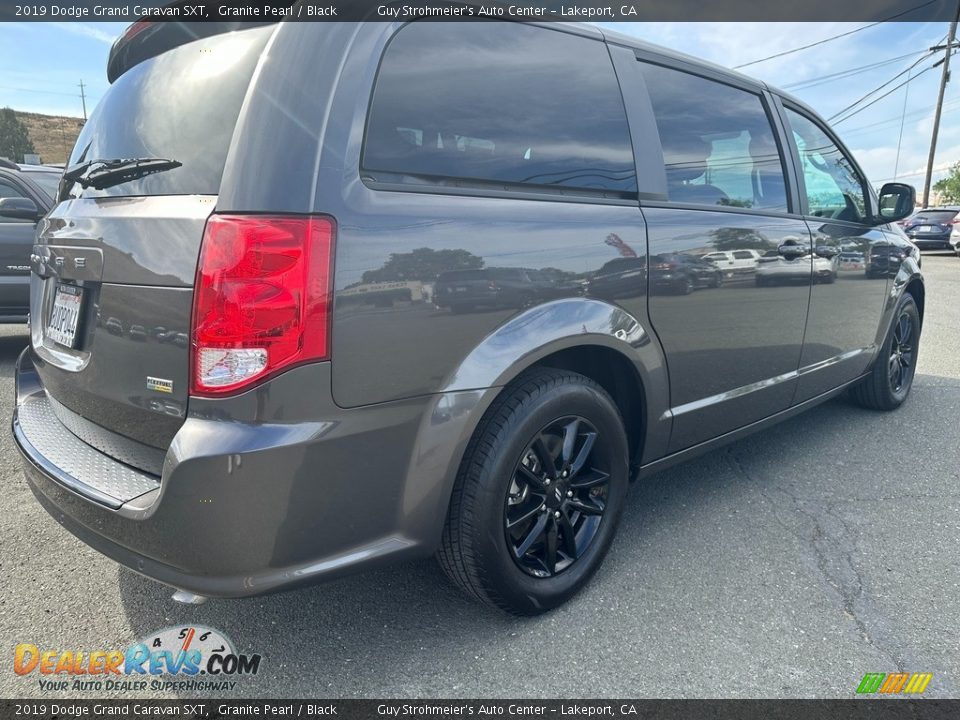 2019 Dodge Grand Caravan SXT Granite Pearl / Black Photo #6