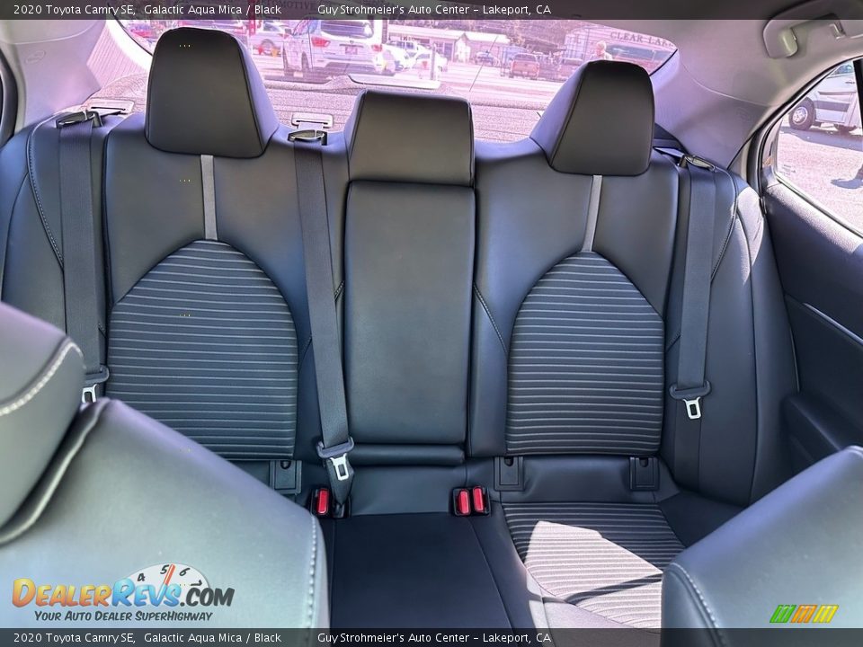 2020 Toyota Camry SE Galactic Aqua Mica / Black Photo #14