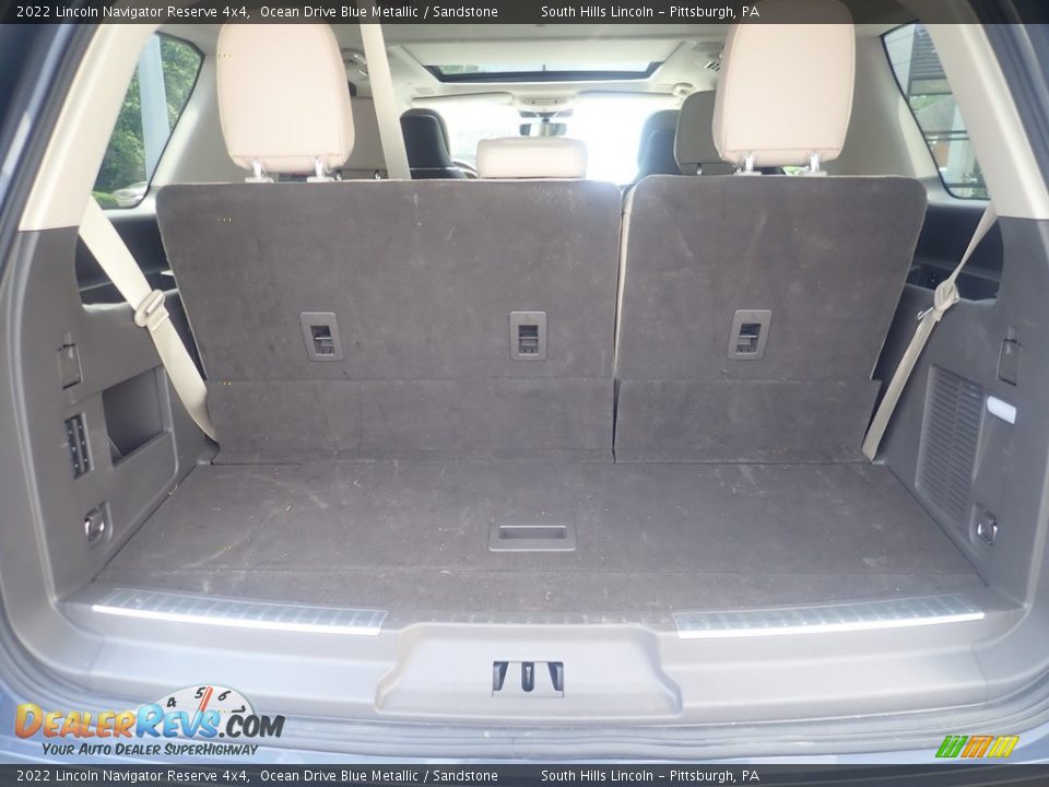 2022 Lincoln Navigator Reserve 4x4 Trunk Photo #5