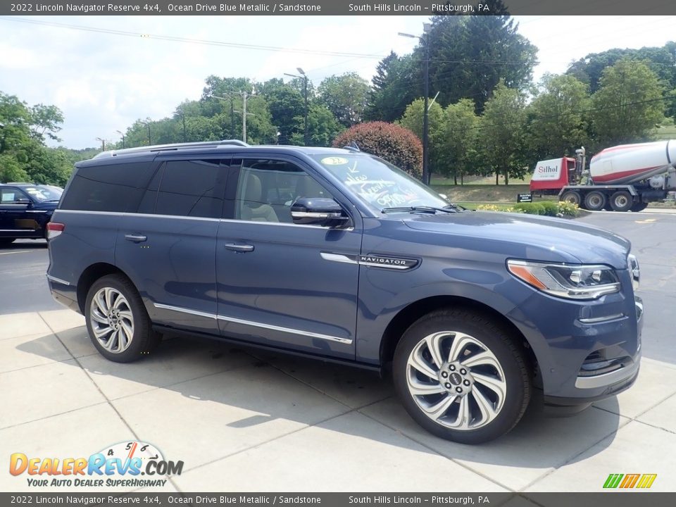 2022 Lincoln Navigator Reserve 4x4 Ocean Drive Blue Metallic / Sandstone Photo #7