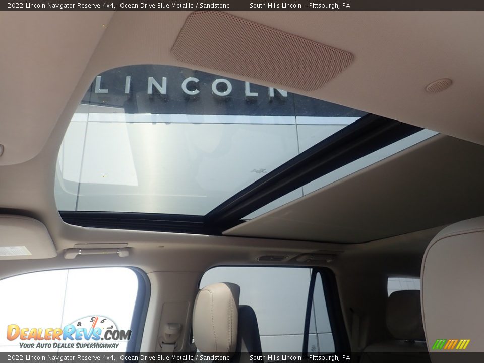 Sunroof of 2022 Lincoln Navigator Reserve 4x4 Photo #20