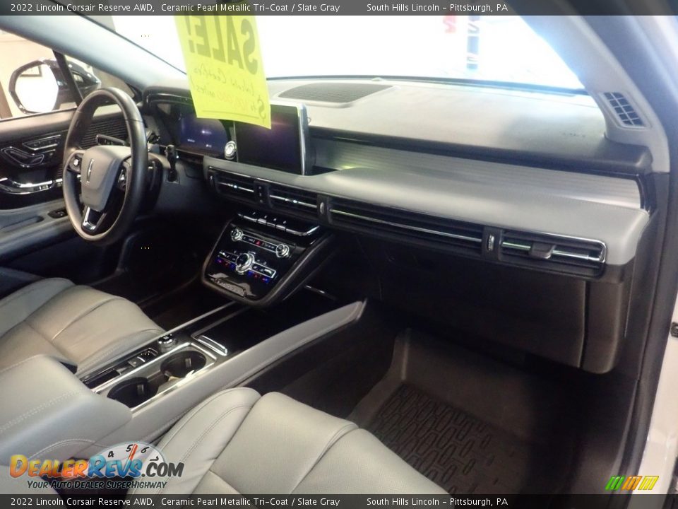 Dashboard of 2022 Lincoln Corsair Reserve AWD Photo #10